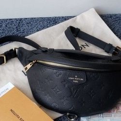 New Louis V Crossbody Black Fanny Bag