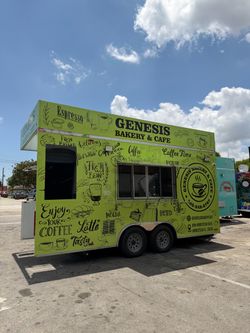Kitchen food trailer