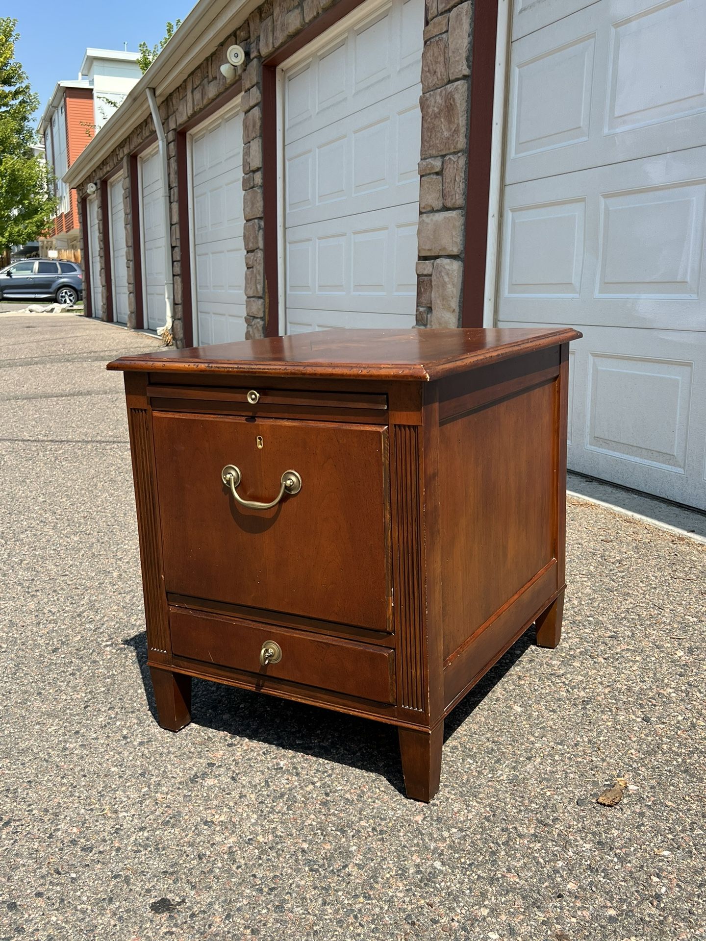 File Cabinet with Key lock, extra pull out drawer and writing surface - Storage