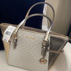 New Michael Kors Purse