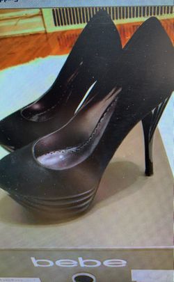 Bebe Ladies pump heels size 7