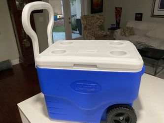 COLMAN -Blue Wheeled Ice Chest  -21x14x16