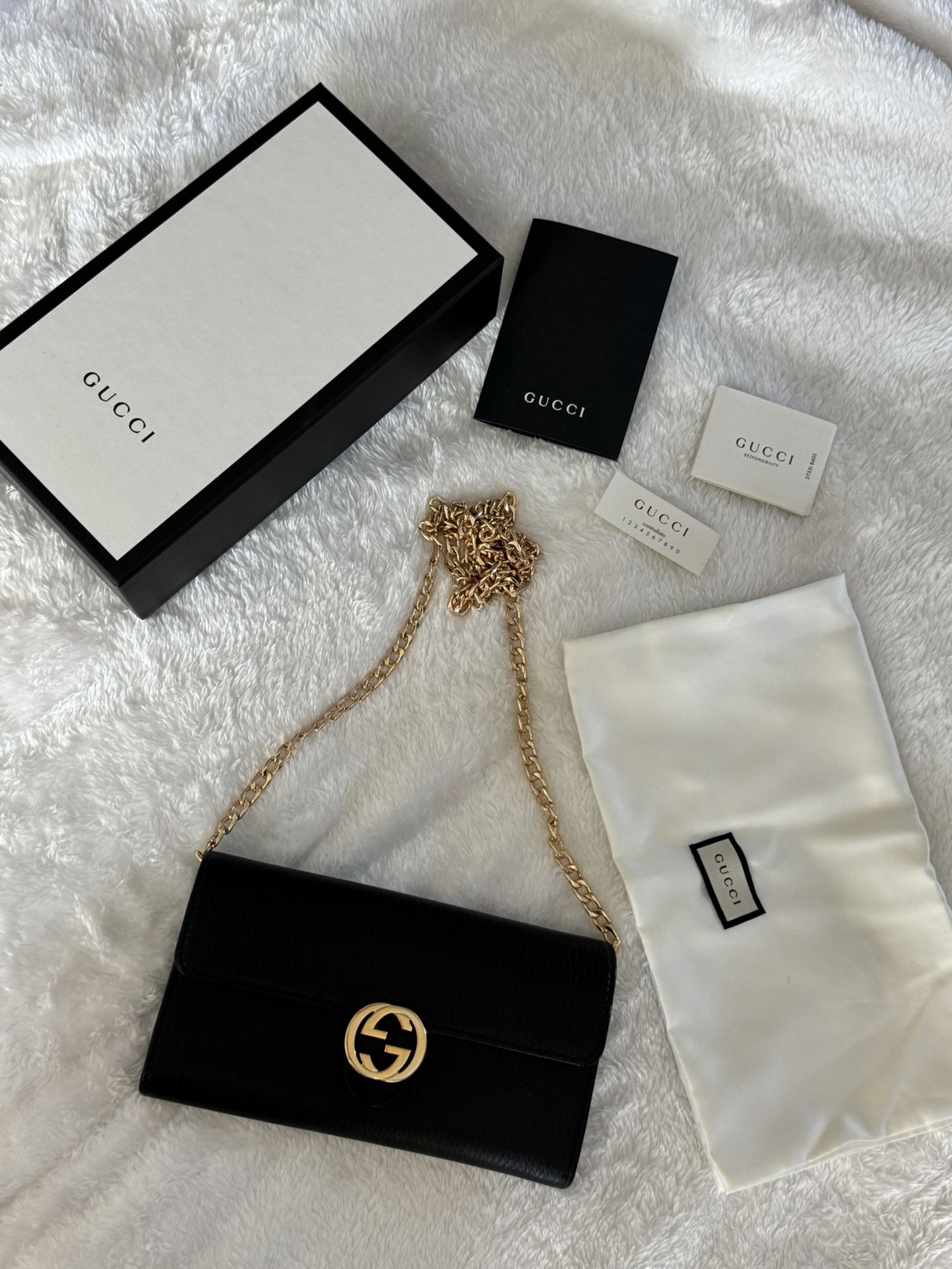 Authentic Gucci Interlocking GG Leather Wallet On Chain Crossbody Bag