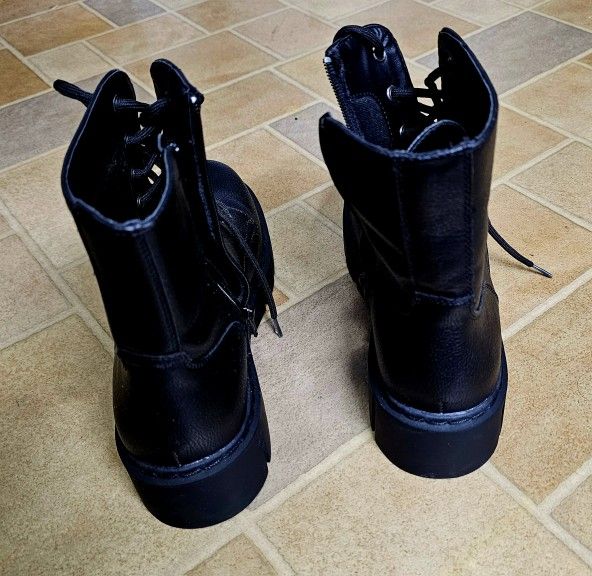 Midnight Rebel MIX NO.6 Combat Boots – Bold Style, Zero Fear