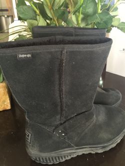 Sketchers shape up boots like uggs