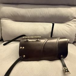 Leather Parrot Perch: Wearable Shoulder Mount