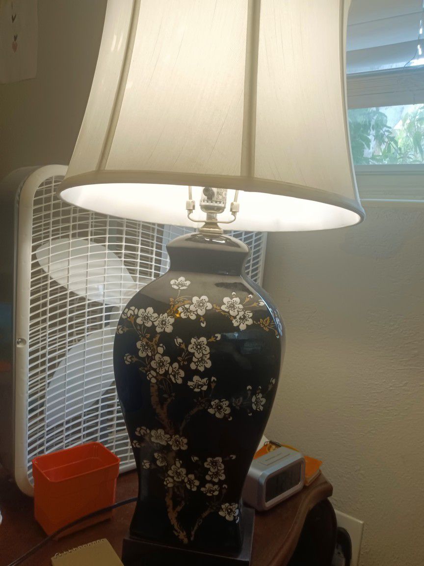 Oriental style lamp, very beautiful NOW EVEN CHEAPER, UNHEARD OF PRICE.