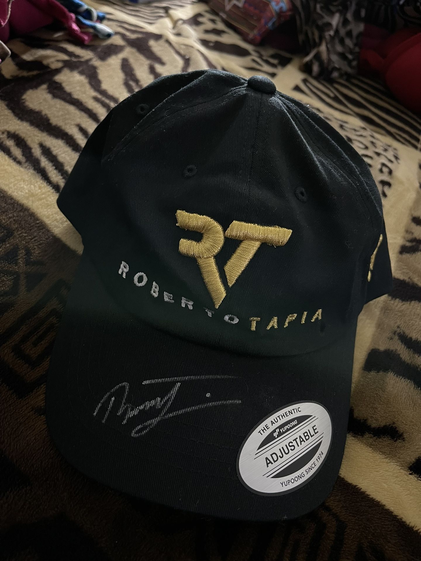 Roberto Tapia Hat