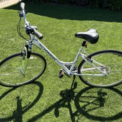 Schwinn Hybrid Aluminum Bike