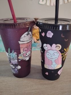 Starbucks cold drinking cups. New used w/ straws