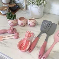 Pig kitchen sale decor