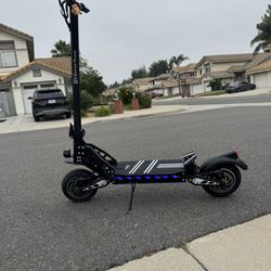 Dual-motor high-speed scooter
