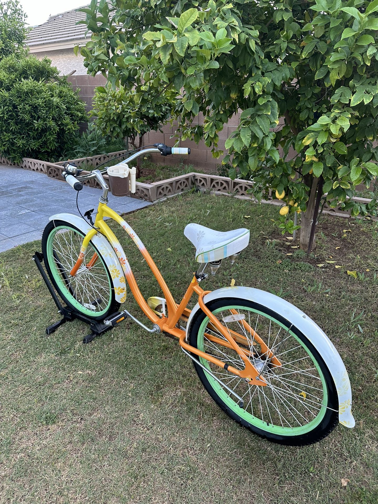 electra daisy bicycle E-bike Townie GO! 7D EQ Step Thru Mango Model features Electra Townie Original 7D 24-inch