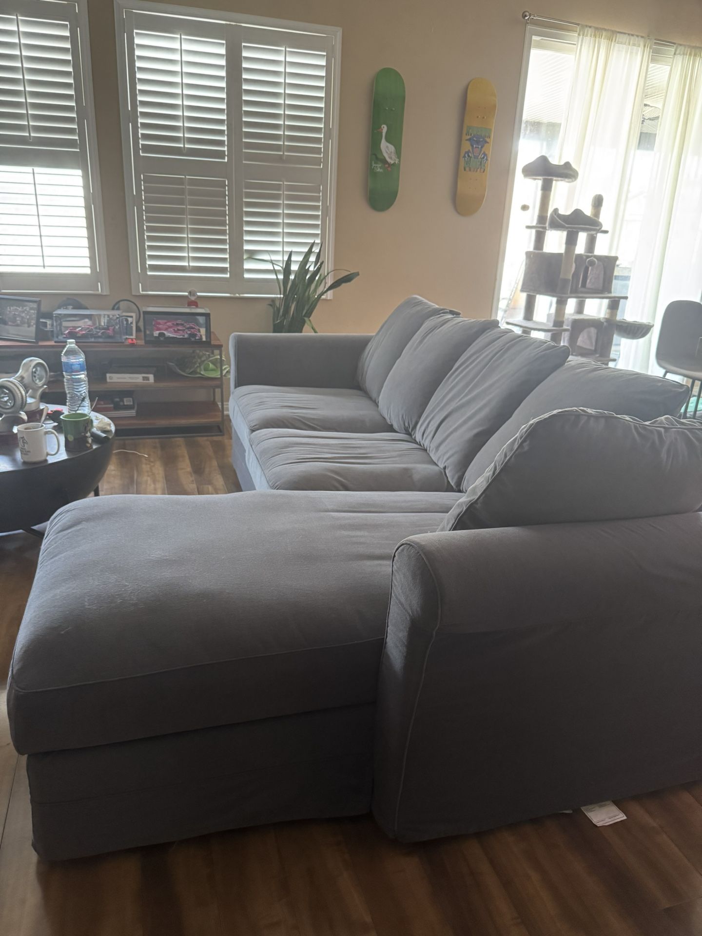 GREY SECTIONAL COUCH WITH STORAGE 