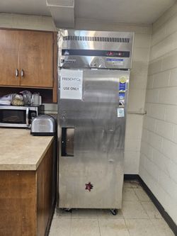 Commercial Refrigerator 