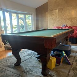 Pool table 8ft ( free delivery & set up & new felt color of your choice )