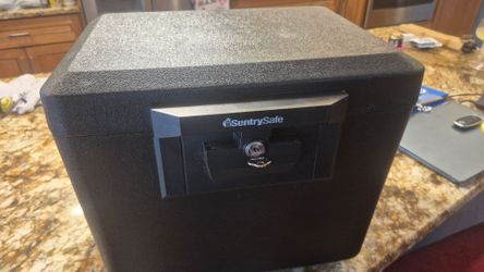 Sentry Safe fireproof / waterproof safe