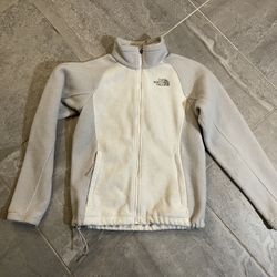 Women North Face Sweater