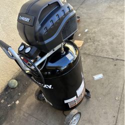 1.7 HP, 200 PSI, 30 Gal., 5.1 SCFM 90 PSI, Single-Stage, Oil Free Portable Vertical Electric Air Com