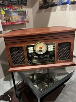 Vinyl Record Player With 2 Discs 