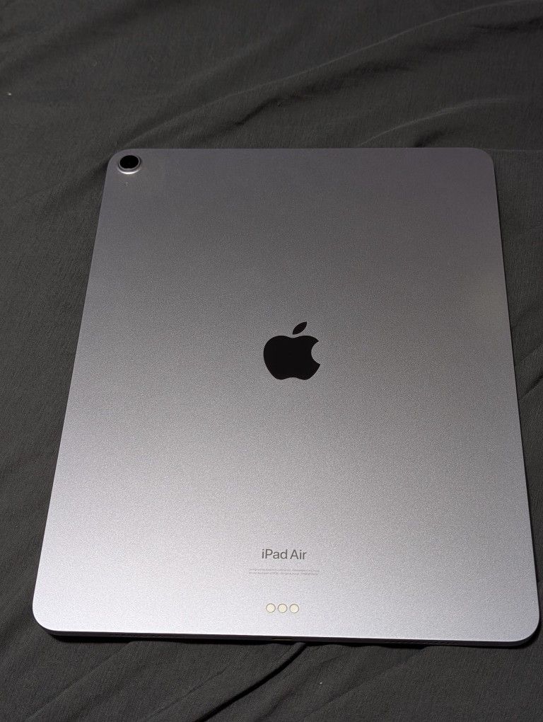 Purple iPad M2 13 inch