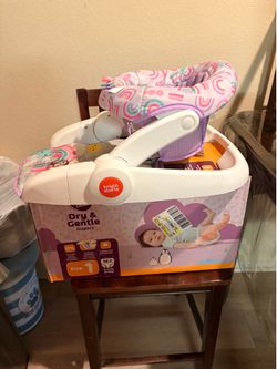 Baby chair & diaper box size 1