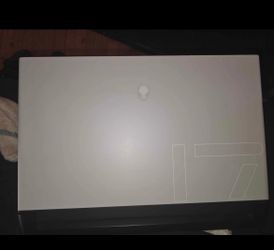 Alienware m17 R4