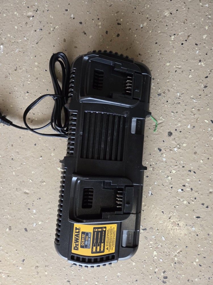 Dewalt 20volt Dcb132 Double Charger (Only Tool NEW)