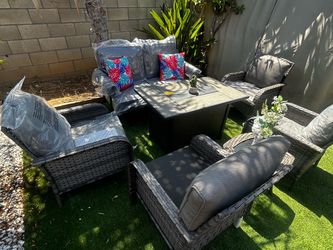 Patio furniture set outdoor new in the box