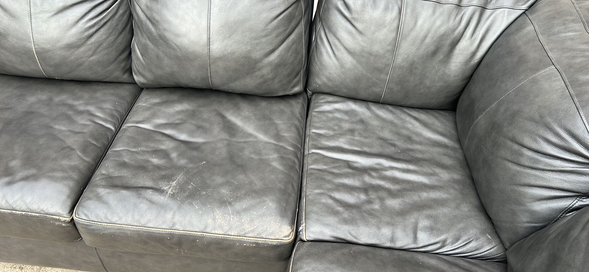 Free Delivery Gray Leather L Sectional Sofa for Sale in Denver, CO