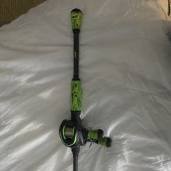 Lews Mach 2 Bait Cast Fishing Rod for Sale in New Bedford, MA