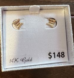 New In Box 14K Girl Butterfly Earrings