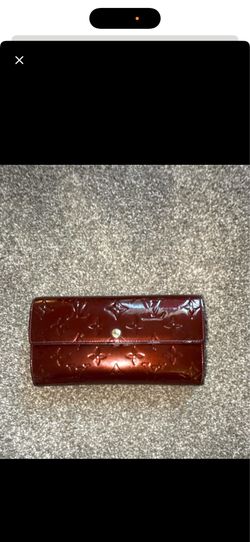 Louis Vuitton Vernis Sarah Wallet – Amarante Burgundy Patent Leather