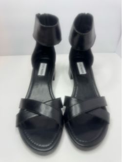 Steve Madden Black Vegan Leather Ankle Wrap Block Heel Sandals Women's Size 9.5M