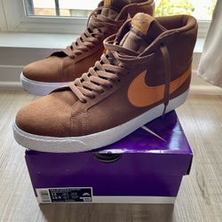 Nike Blazer Mid - Size 12
