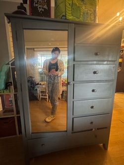 dresser