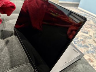 Lenovo IdeaPad FLEX-14IWL Laptop