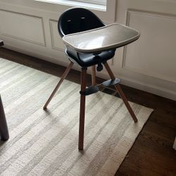 Maxi-Cosi 8-in-1 High Chair *GREAT CONDITION*