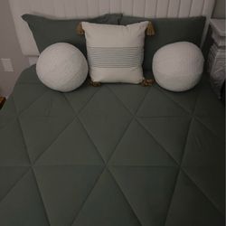 Full size bed for sale with mattress