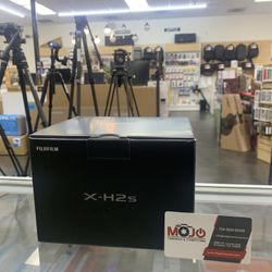 Fuji X-H2S 