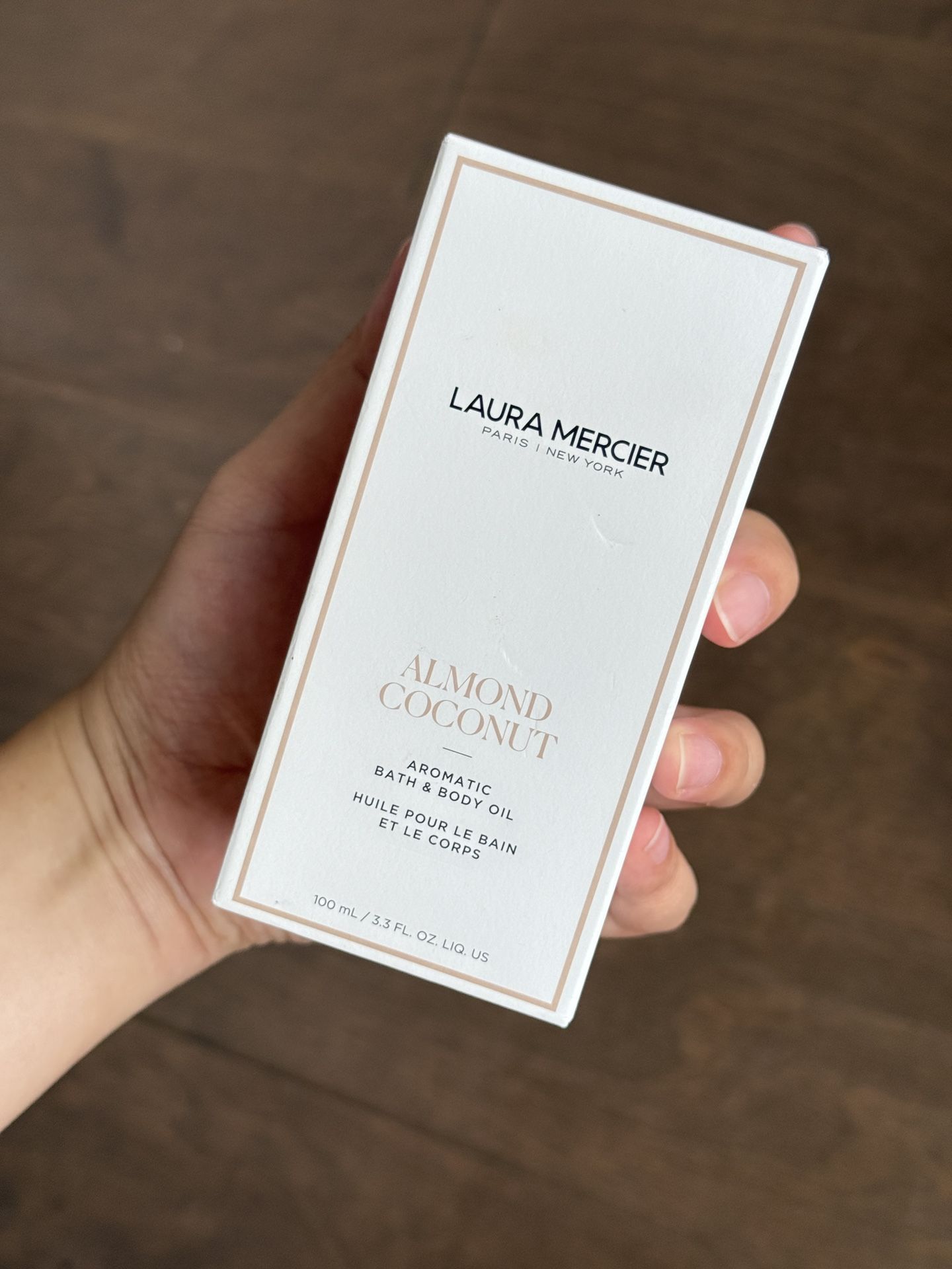 Laura Mercier Aromatic Bath & Body Oil - Almond Coconut