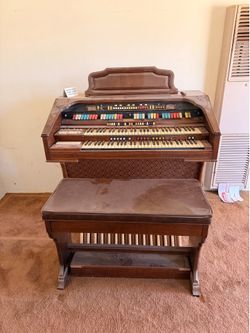 Hammond Organ