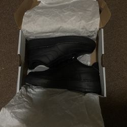 Nike AirForce 1 LE Black