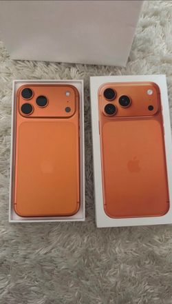 IPHONE 17 PRO MAX. 256GB. UNLOCKED FOR SILVER