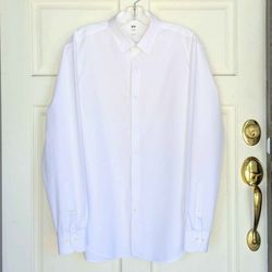 Uniqlo men's size L slim fit long sleeve button up formal collared white dress shirt