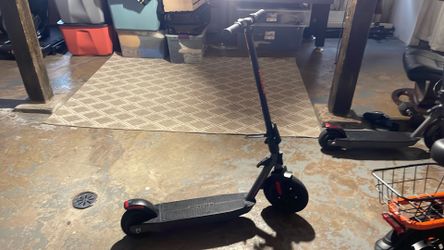 Electric scooter  12mph cash only no charger