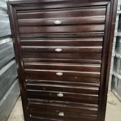 Dresser Long  33" W 16.05" High 50.5" Needs TLC  All Drawers Working Well Pick Up In Bridgeport 