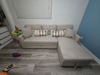 Pull out couch