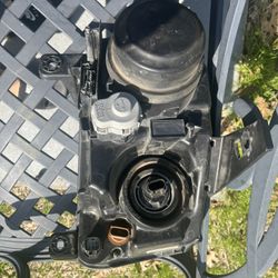 2011 Jeep Grand Cherokee Limited Head Light