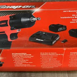 Snap-on CT9050K2 18V Cordless Impact Wrench Kit